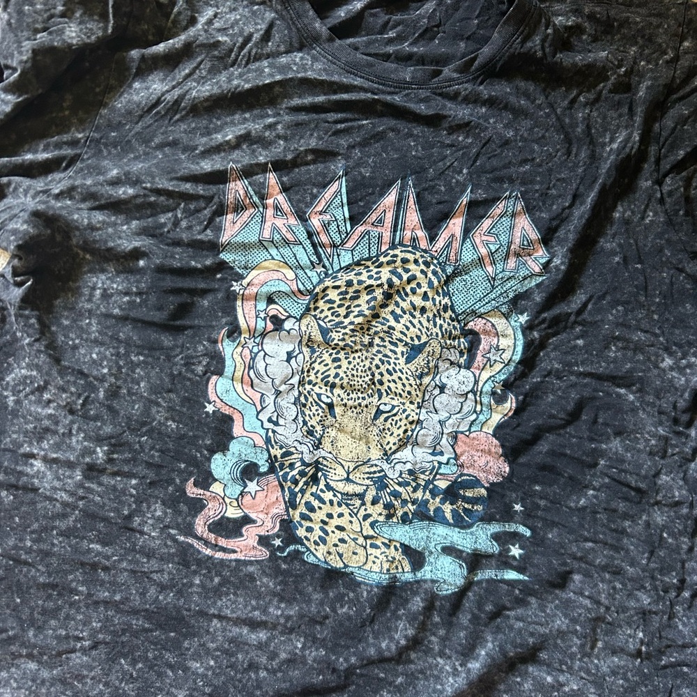 Dreamer Graphic Tee with Leopard Design